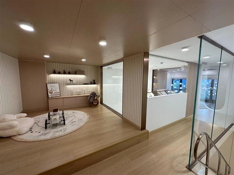 水电气三通现房loft，带封闭式小区环境，地铁上盖，旁边就是塔子山公园，赠送面积