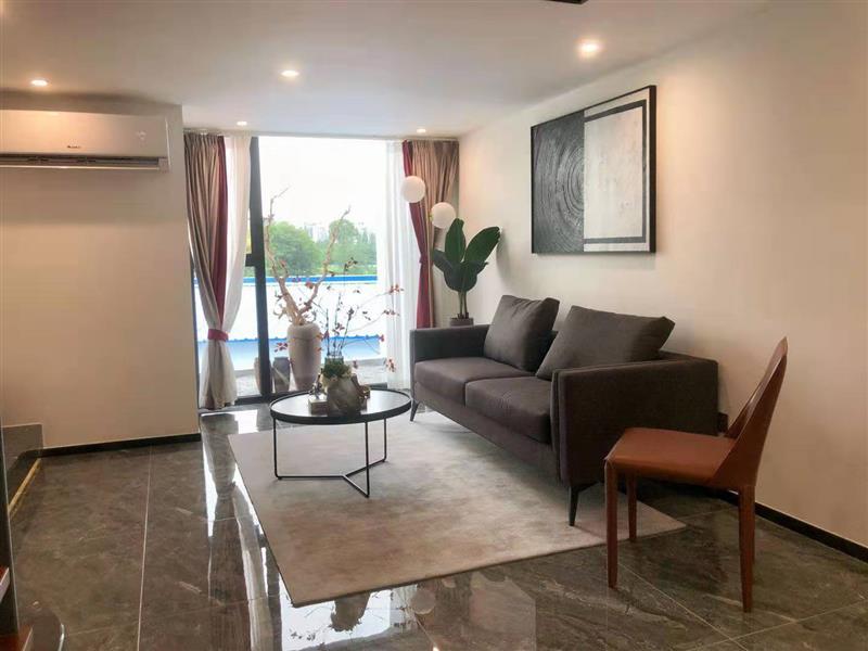 成都高新区，美年广场，loft，随时看房，商圈，带小区环境