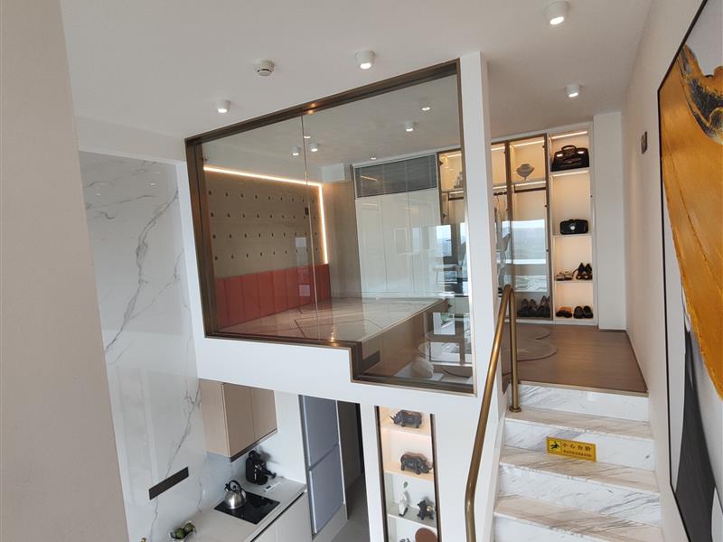 天府新区，总价35万，买套二LOFT公寓，下楼就是商场，周边2条地铁